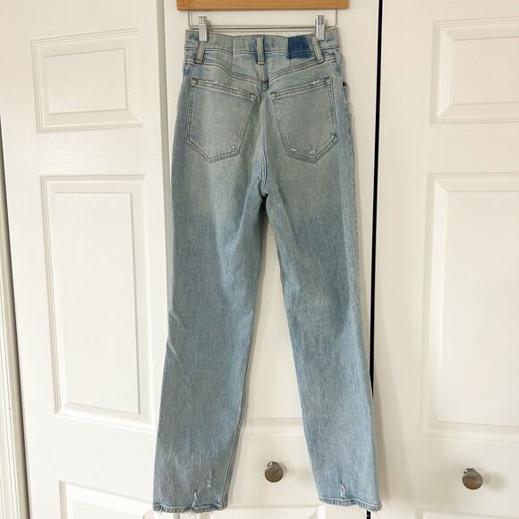 Abercrombie & Fitch 90s Ultra High Rise Straight Jeans Light Wash 27/4R EUC - Picture 8 of 8